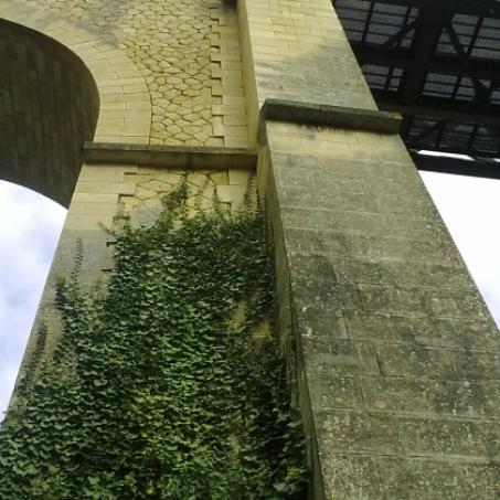 le viaduc vu d'en bas